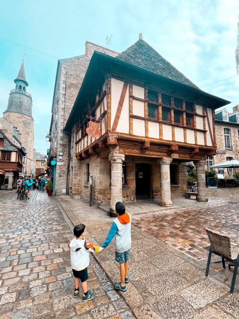 Dinan